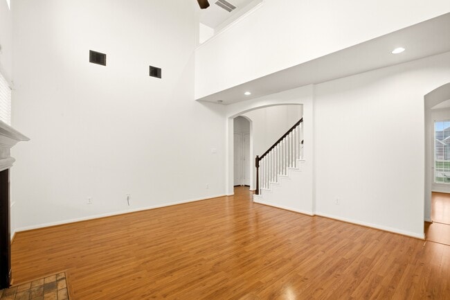 Building Photo - 3906 Tigris Ridge Dr