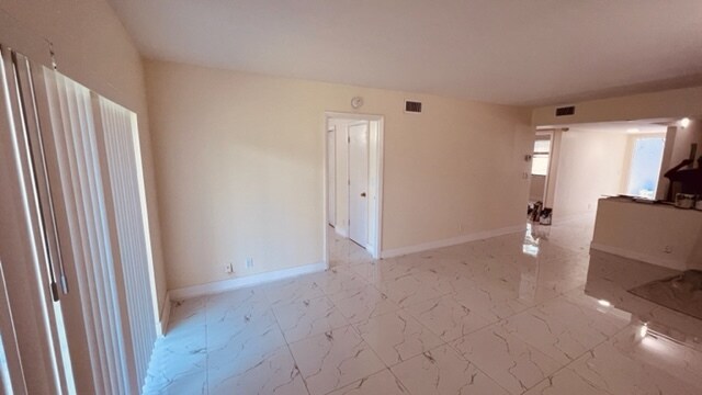 Building Photo - 4875 Lake Arjaro Dr
