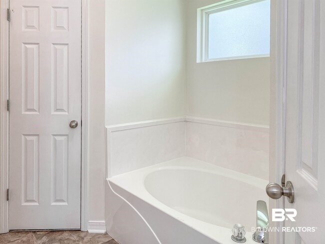 Building Photo - 16648 Vanilla Dr