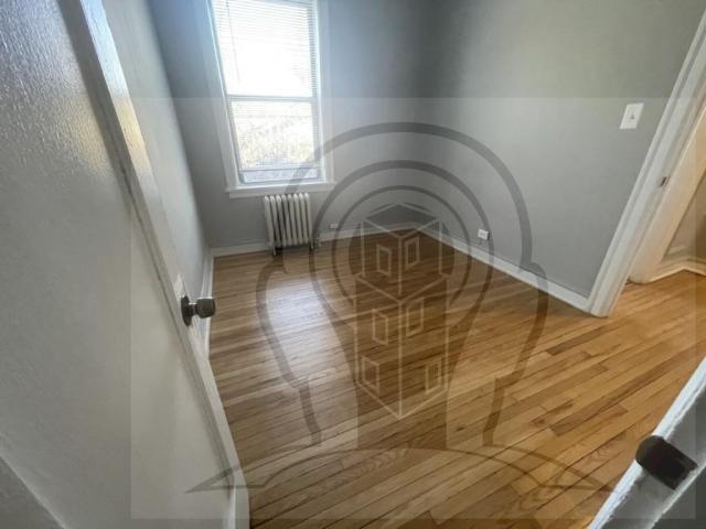 Building Photo - 1 bedroom in CHICAGO IL 60626