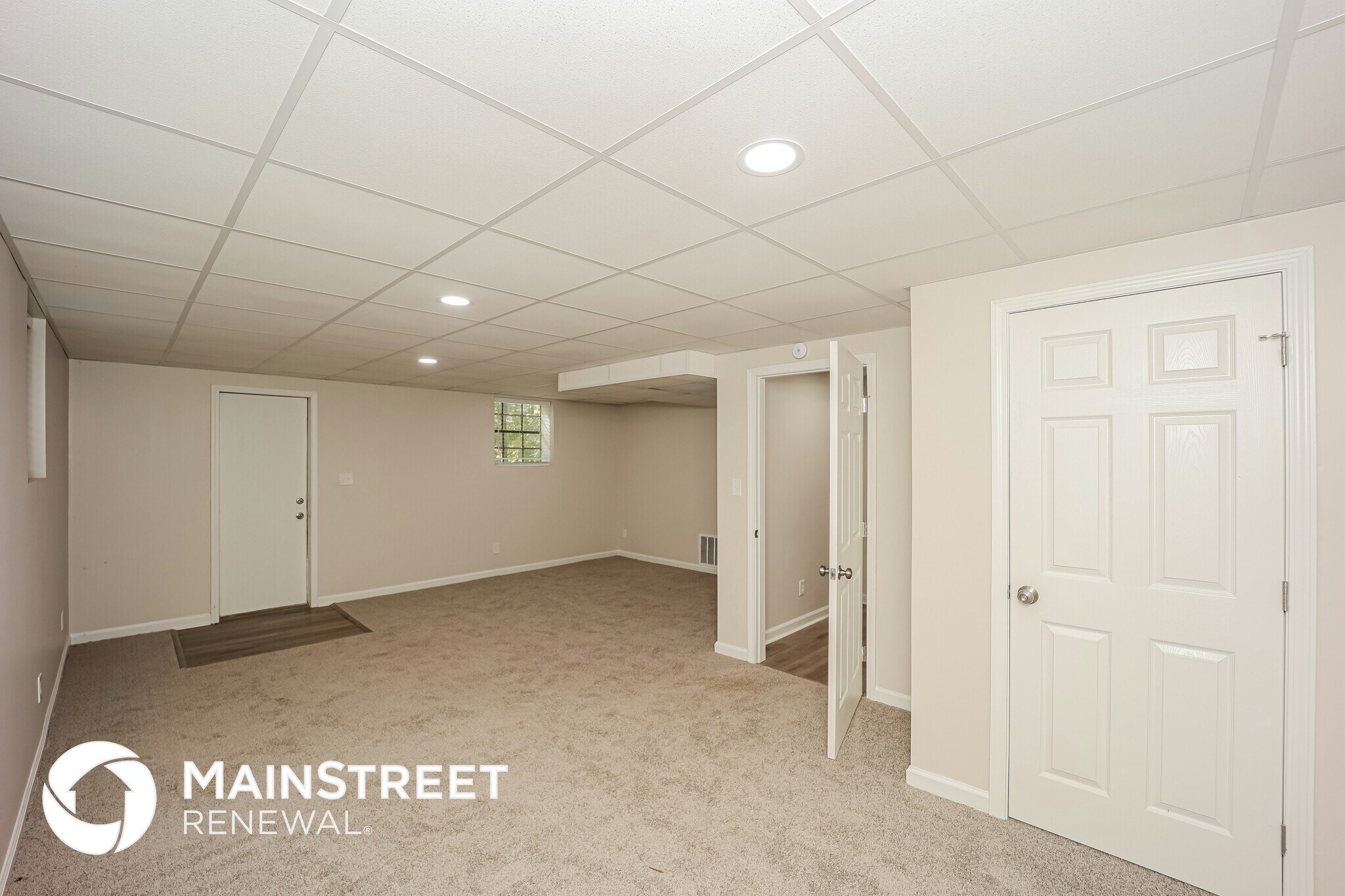 Building Photo - 140 Hunt Ridge Dr