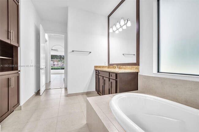 Building Photo - 1291 SW 113th Way