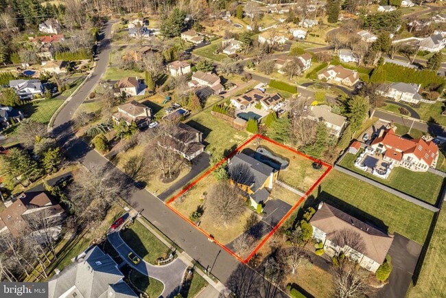 Building Photo - 509 Long Ln