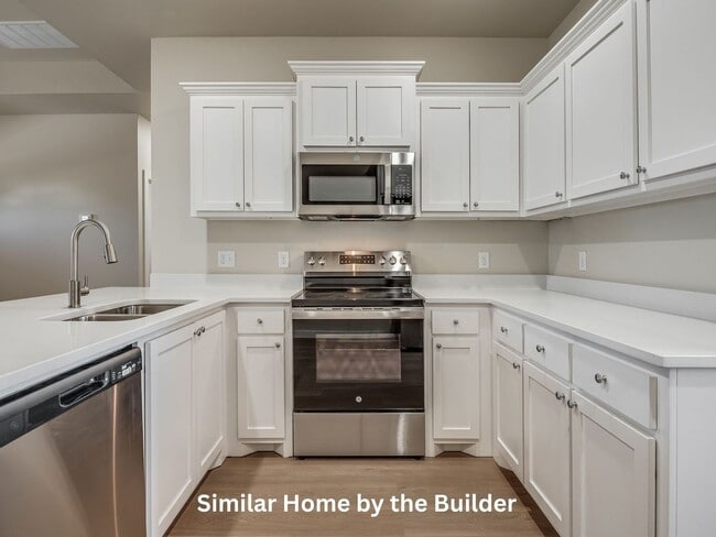 Building Photo - Modern 2-Bed, 2-Bath Rental Home in Chickasha, OK