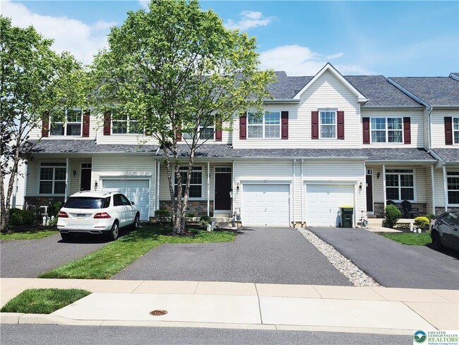 Primary Photo - 950 King Way