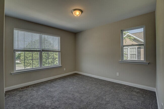 Building Photo - 5565 Limaburg Rd