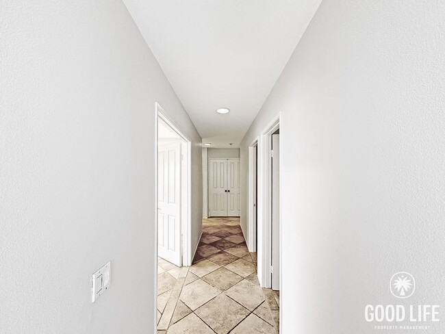 Building Photo - Irvine Stunner! 4BR Beauty with Private Yard & 2-Car Garage