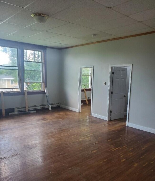 Building Photo - 120 Brown St