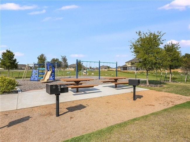 Building Photo - 123 Plumbago Loop