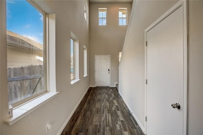 Building Photo - 162 Guemal Rd