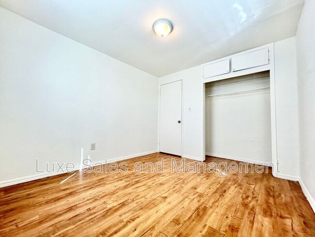 Building Photo - 1700 Karen Dr