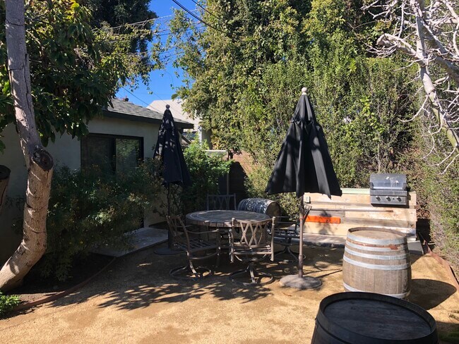 Building Photo - 1103 Harrison Ave