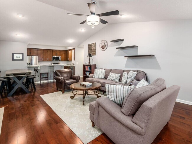 Building Photo - 7021 Kinsale Ln