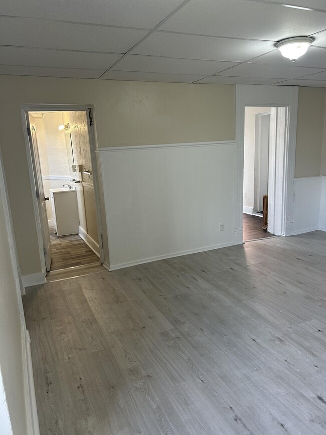 Building Photo - 448 Brownsville Rd