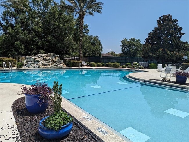 Building Photo - 8608 SW 77th Ave