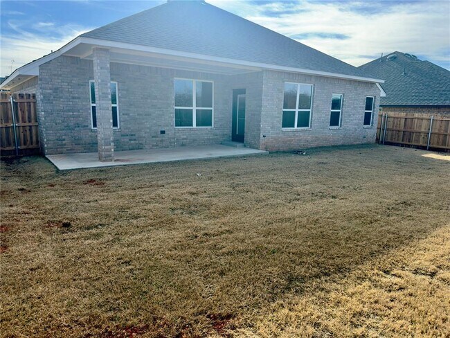 Building Photo - 3301 NW 178th Ter