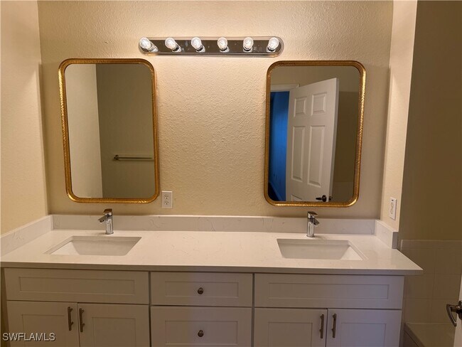 Building Photo - 7985 Preserve Cir