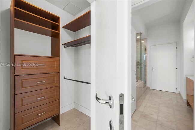 Building Photo - 50 South Pointe Dr