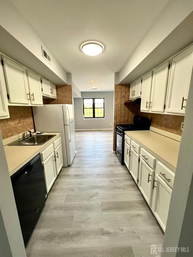 Building Photo - 118 Keystone Ct