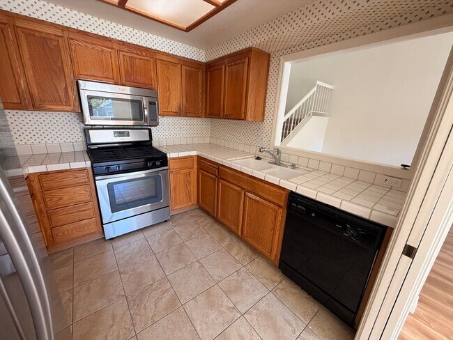 Building Photo - 7379 Stonedale Dr