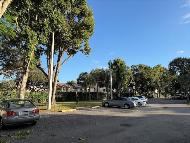 Building Photo - 9123 SW 138th Pl