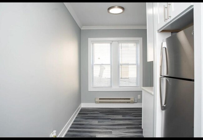Building Photo - 0 bedroom in Chicago IL 60613