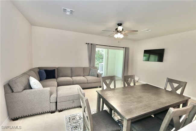 Building Photo - 15413 Wildflower Cir