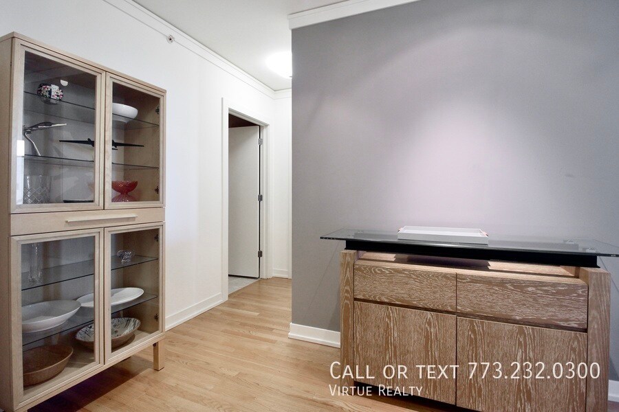 Building Photo - 1570 Elmwood Ave