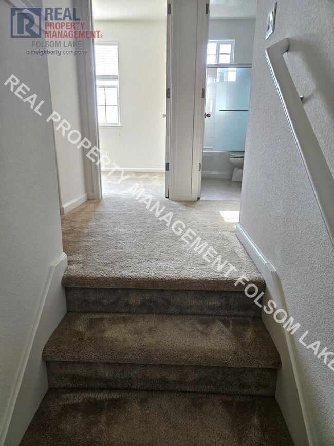 Building Photo - 146 Barnhill Dr