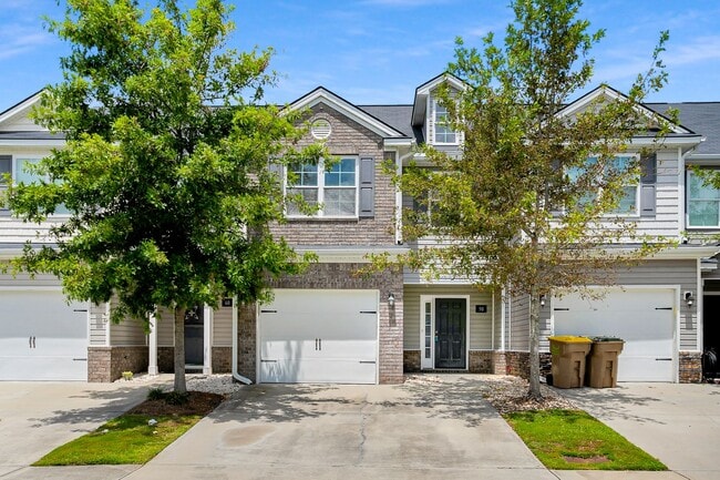 Building Photo - 3 Bedroom 2.5 Bathroom Townhome in Richmon...
