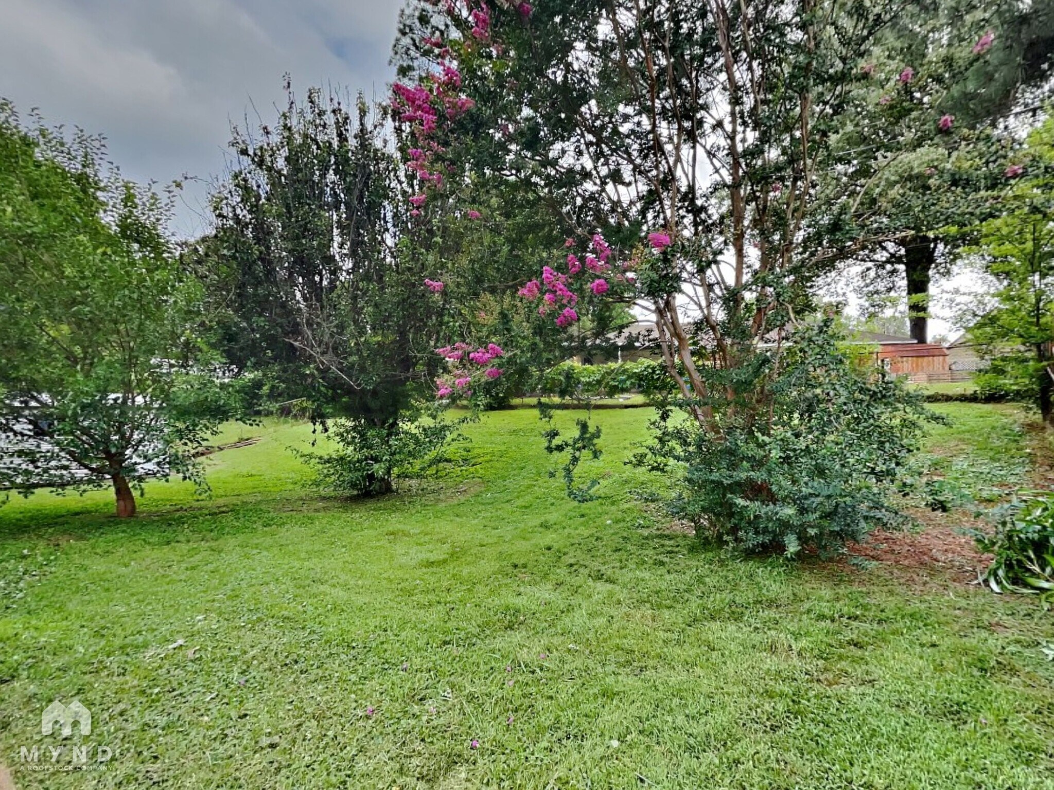 Building Photo - 1402 Moss Point Dr