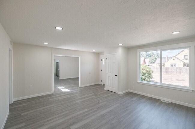 Building Photo - 1247 Clark Mill Rd