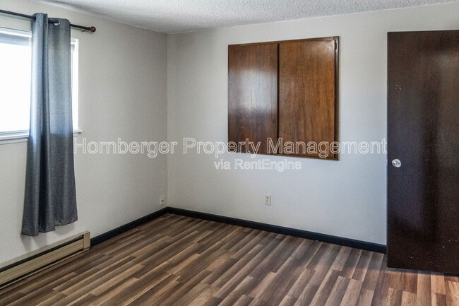 Building Photo - 13726 E Mission Ave
