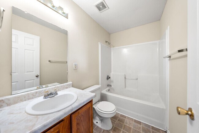 Building Photo - Kingsbury Drive-936A