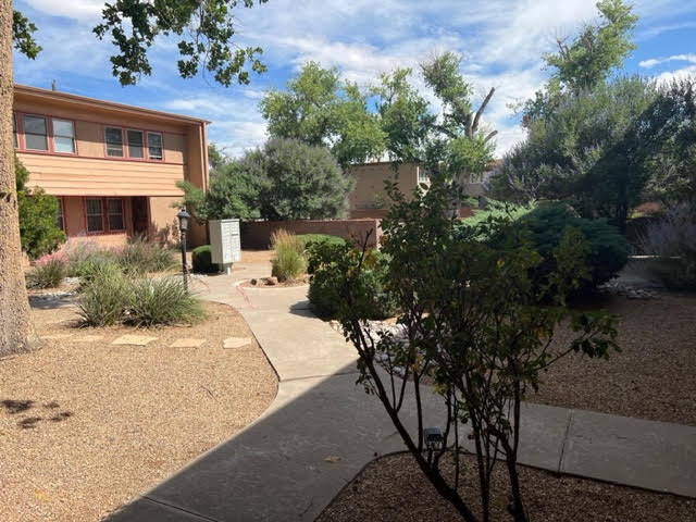 Building Photo - 1405 San Carlos Rd SW