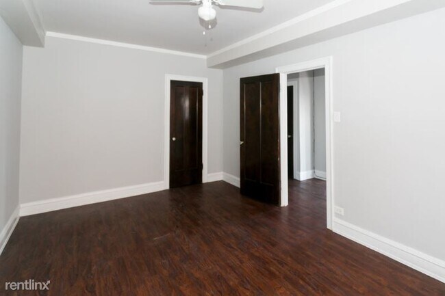 Building Photo - 6748 N Ashland Ave