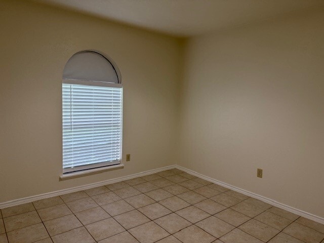 Building Photo - 3011 Meadowview Dr