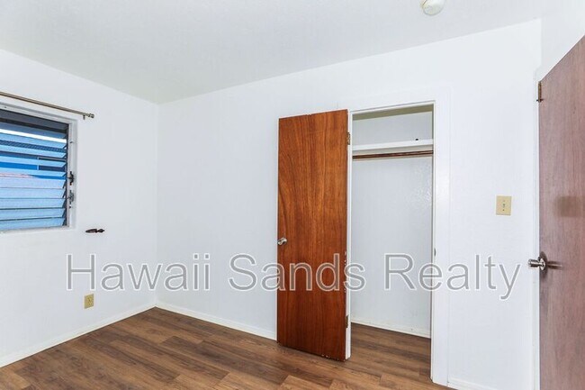 Building Photo - 3331 Hayden St