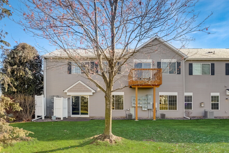 Building Photo - 1222 Bergmann Dr