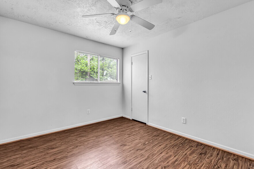 Building Photo - 3402 Timberline Ct