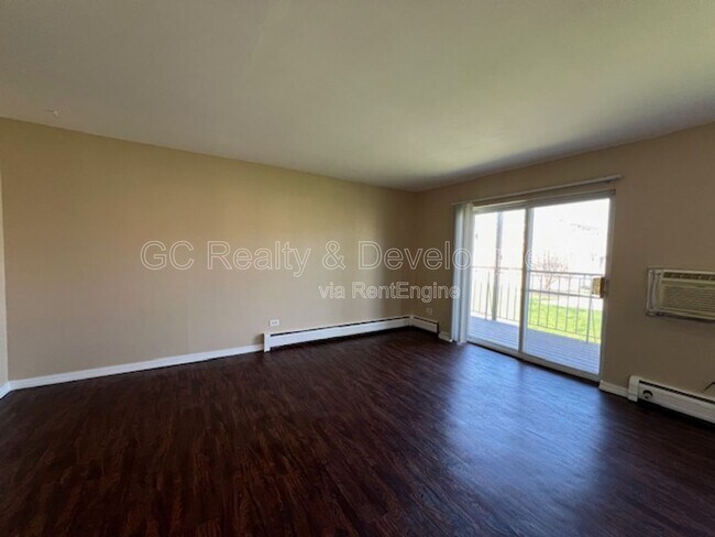 Building Photo - 838 College Blvd