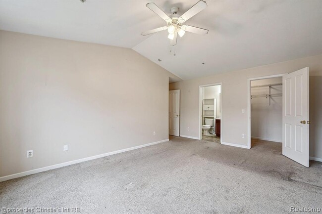 Building Photo - 29043 Cullen Dr