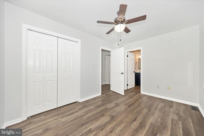 Building Photo - 19 Stonewall Ct