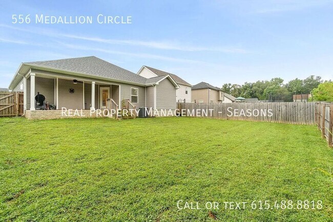 Building Photo - 556 Medallion Cir