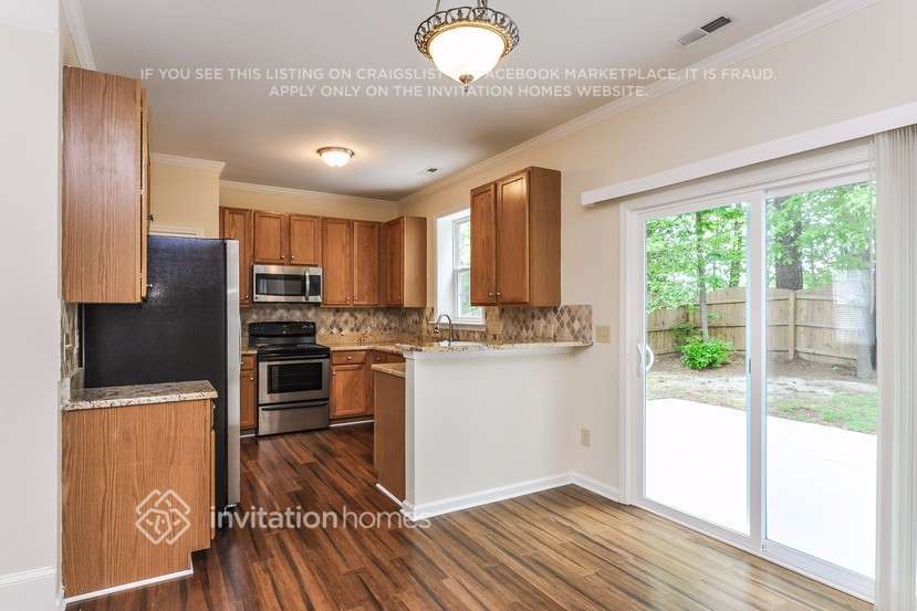 Building Photo - 5600 Keowee Way