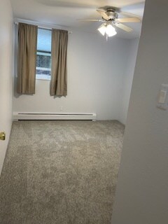 Building Photo - 1350 Golden Cir