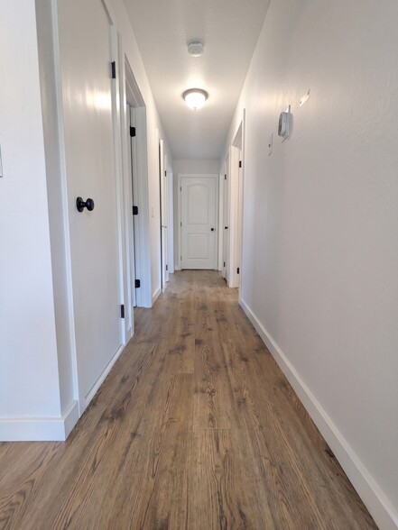 Building Photo - 3006 Campbell Pl