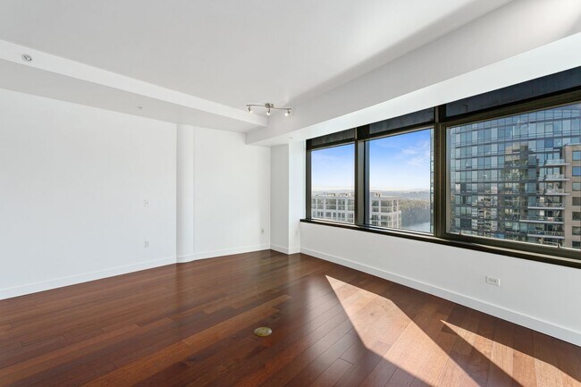 Building Photo - 3601 S River Pkwy