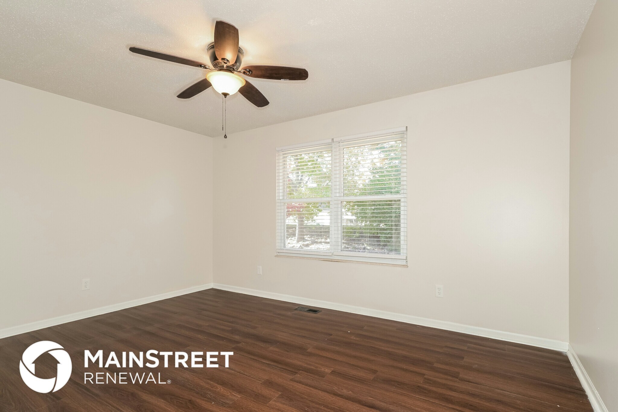 Building Photo - 4031 Les Cherbourg Ln