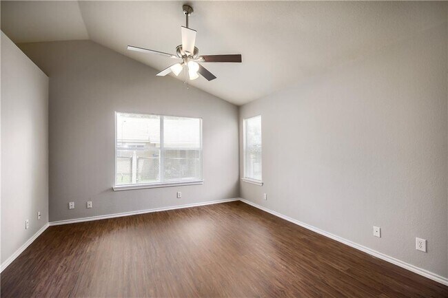 Building Photo - 3300 Reta Cove